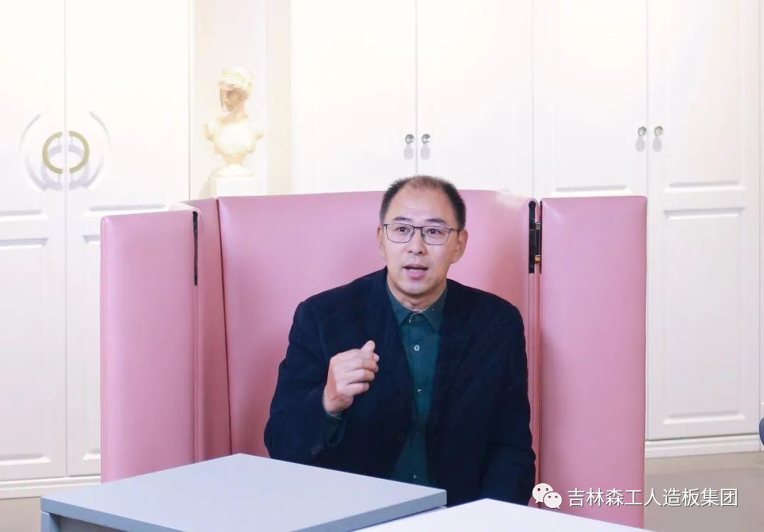 吉林尊龙凯时人生就是赢康养板&KD定制家居战略合作发布会暨签约仪式圆满完成